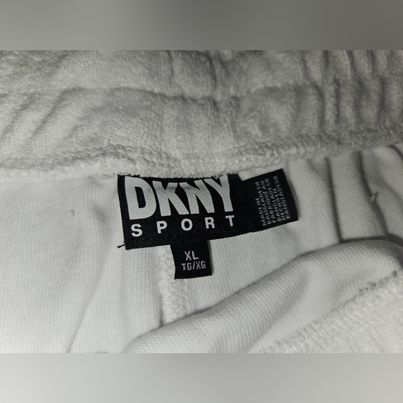 NWT DKNY Sport Terry Cloth shorts size XL - Picture 3 of 6